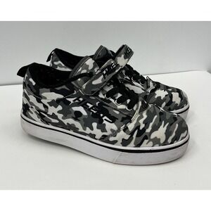 Heelys Shoes Youth Size 4 Charcoal Gray Camo Skateboarding Shoes 2 Wheels